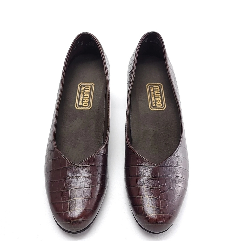 Munro American Women’s Leather Flats Brown Comfort Size 6.5M